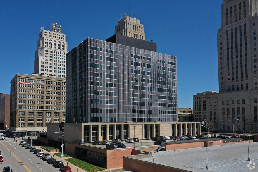 1211 McGee St, Kansas City, MO for sale - Primary Photo - Image 1 of 1