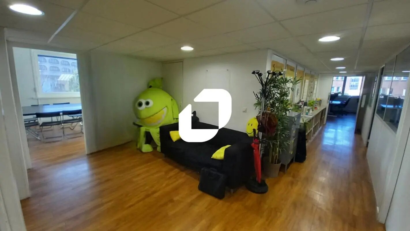 Office in VILLENEUVE-D'ASCQ for lease Interior Photo- Image 1 of 13