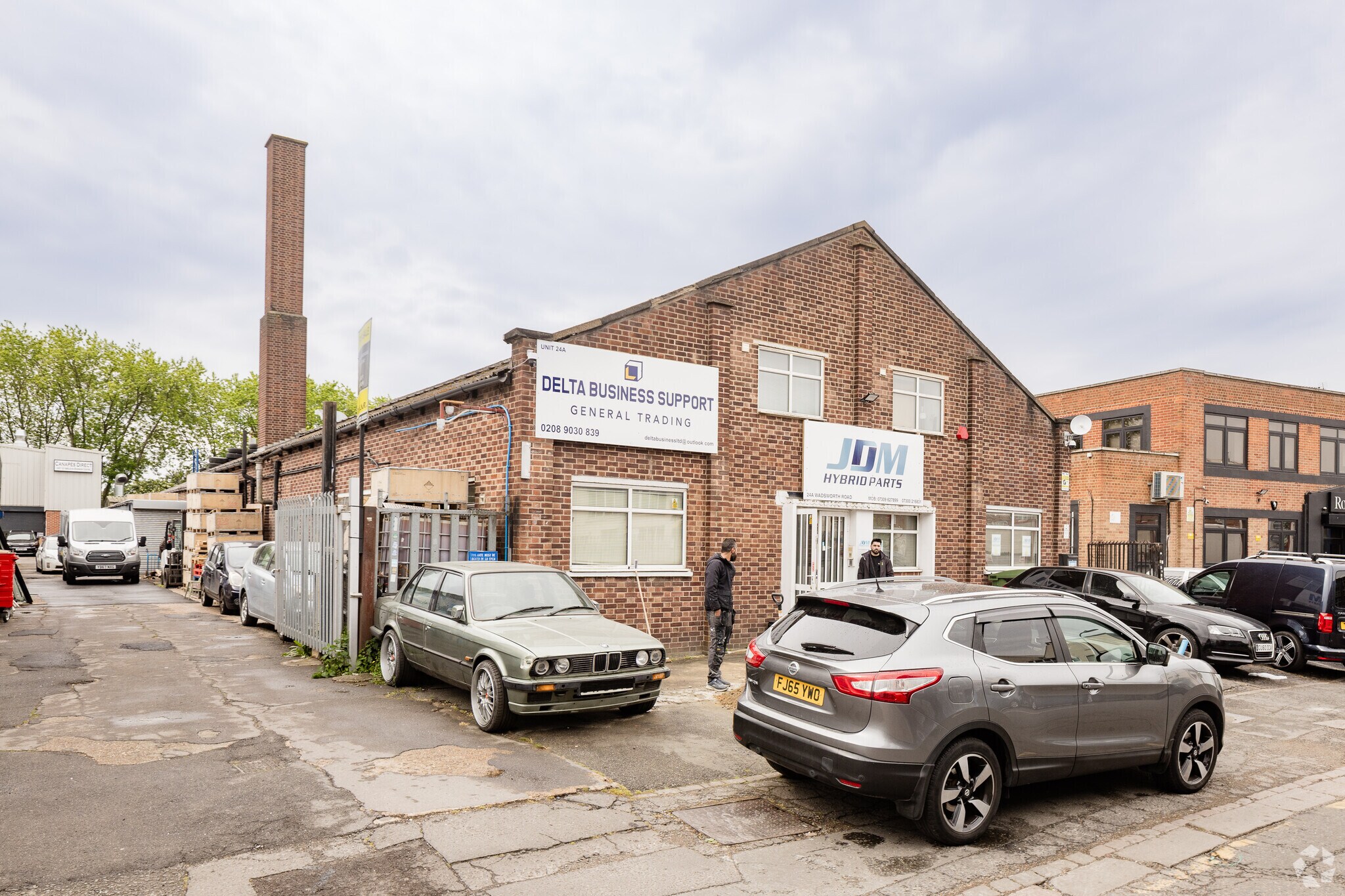 24A Wadsworth Rd, Greenford for sale Primary Photo- Image 1 of 1