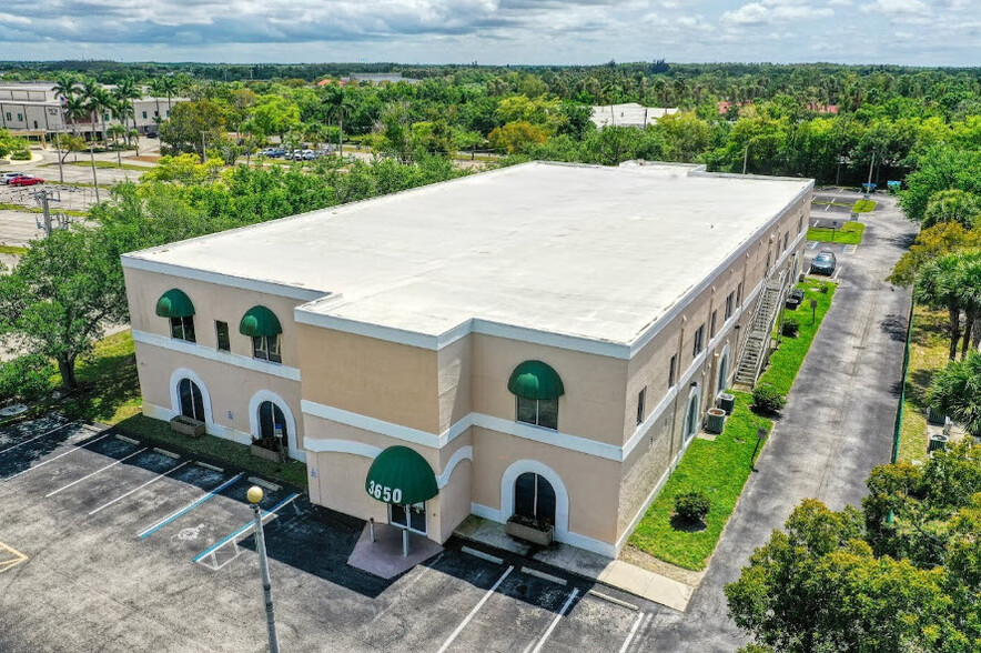 3650 Colonial Blvd, Fort Myers, FL for sale - Building Photo - Image 1 of 1