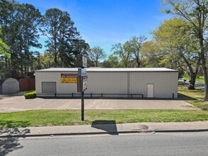 209 State Highway 75 N, Huntsville, TX for lease Building Photo- Image 2 of 16