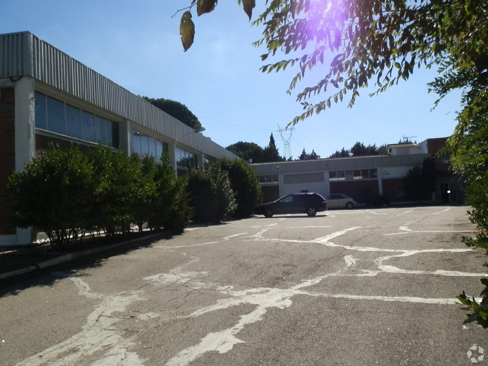 Industrial in Paracuellos De Jarama, Madrid for sale Primary Photo- Image 1 of 14