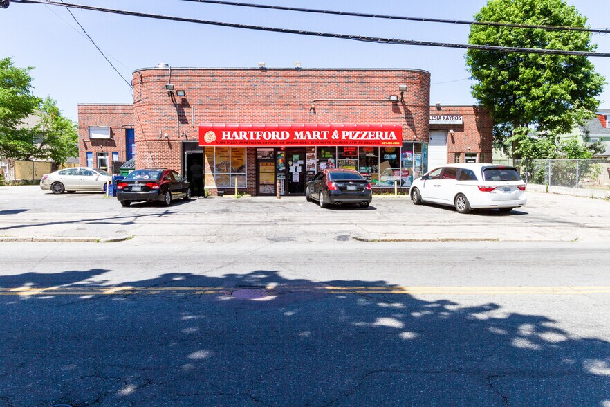 469 Hartford Ave, Providence, RI for sale - Building Photo - Image 1 of 1
