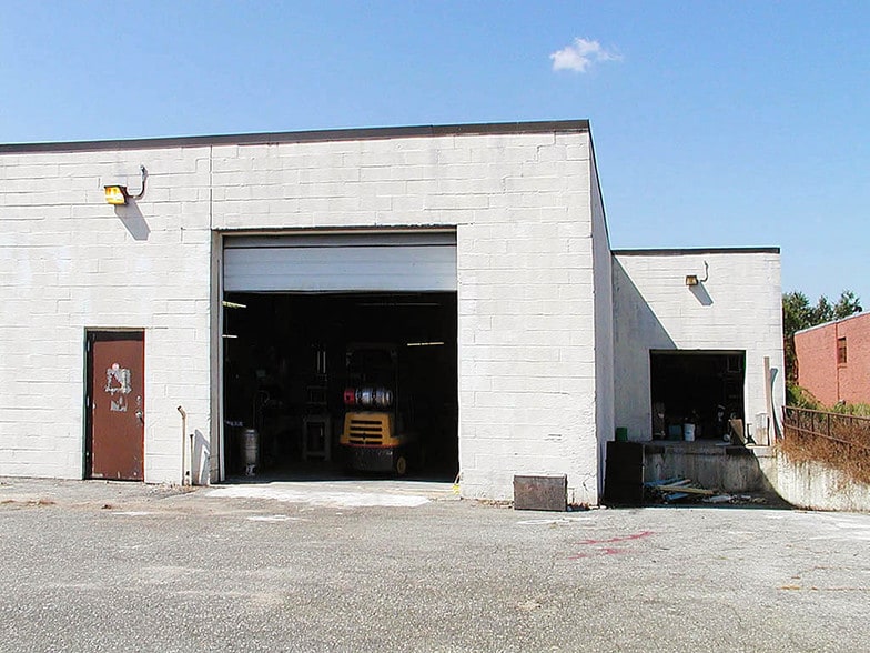 2071-2079 9th Ave, Ronkonkoma, NY for lease - Other - Image 2 of 6