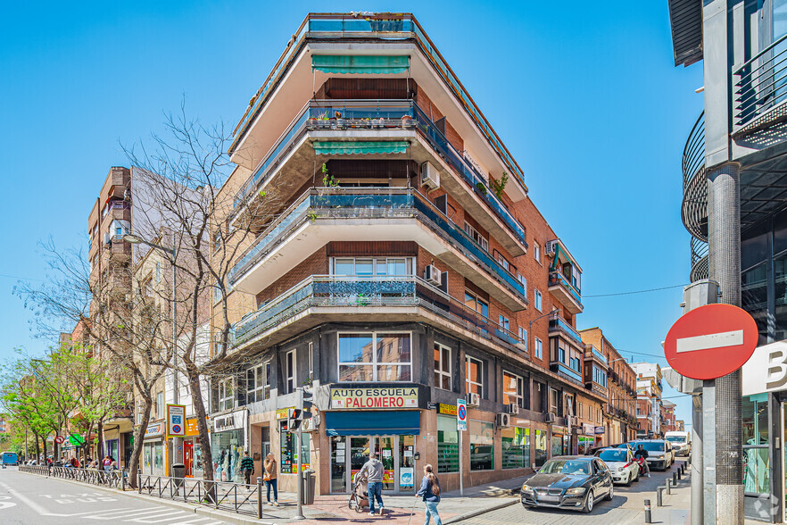 Multifamily in Madrid, MAD for sale - Primary Photo - Image 1 of 1