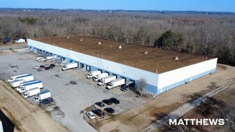 225-231 Bobrick Dr - Warehouse