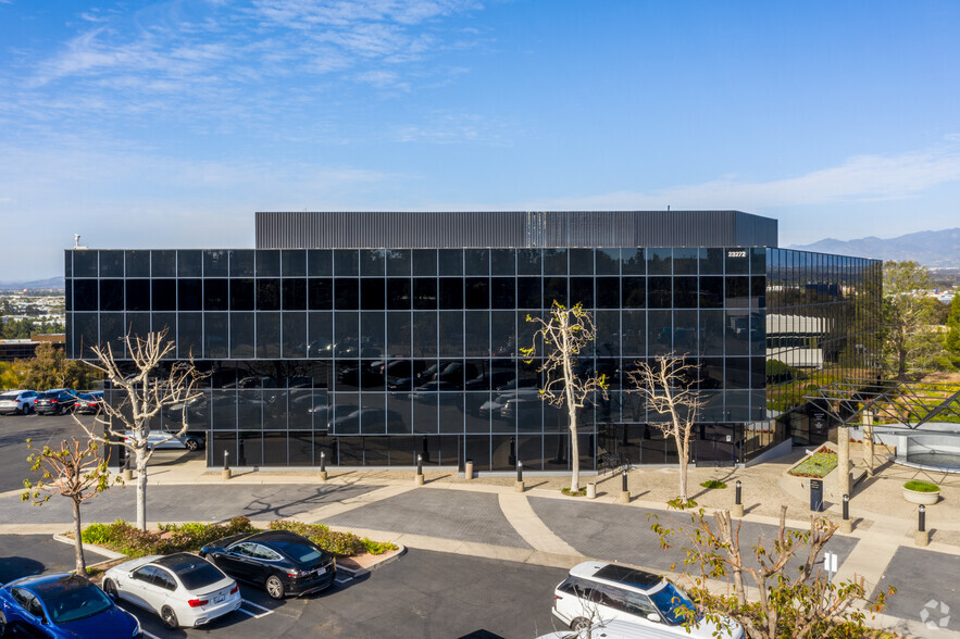 23282 Mill Creek Dr, Laguna Hills, CA for lease - Building Photo - Image 1 of 3