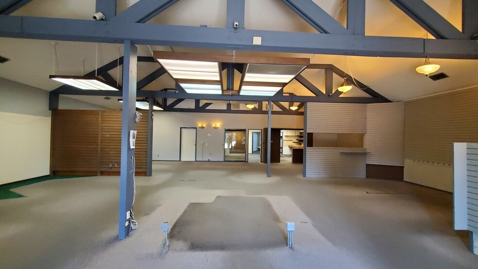 1123 E Sherman Ave, Coeur d'Alene, ID for lease - Building Photo - Image 2 of 21