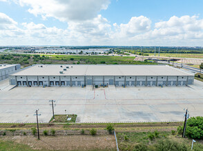 438 S Callaghan Rd, San Antonio, TX for lease Building Photo- Image 2 of 9