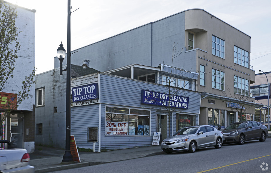 816 12th St, New Westminster, BC for sale - Building Photo - Image 2 of 5