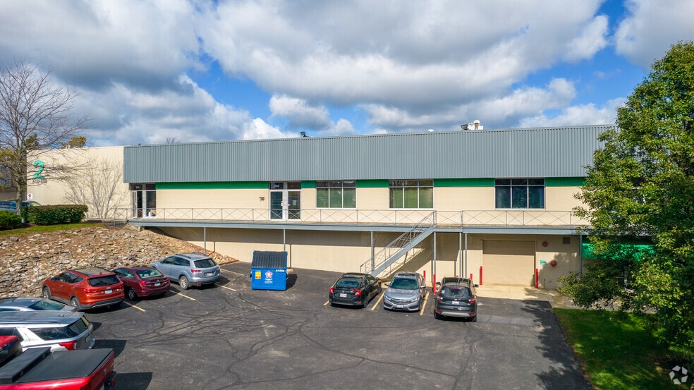 800-820 Freeway Dr N, Columbus, OH for lease - Primary Photo - Image 1 of 30