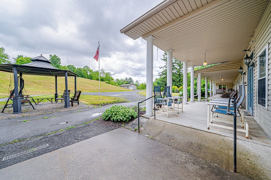 170 Phillips St, Jerome, PA for sale - Building Photo - Image 2 of 15