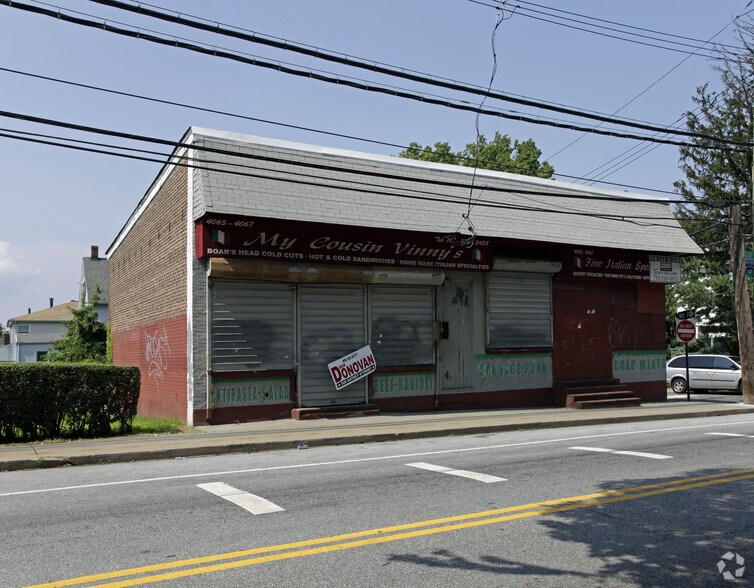 4065-4067 Victory Blvd, Staten Island, NY for sale - Primary Photo - Image 1 of 1