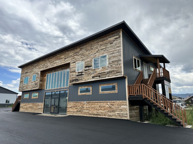 77260 Gallatin Rd, Bozeman, MT for lease - Building Photo - Image 2 of 9