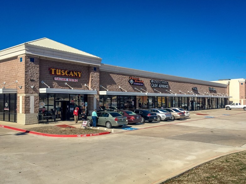 824 S Crowley Rd, Crowley, TX for sale - Primary Photo - Image 1 of 1