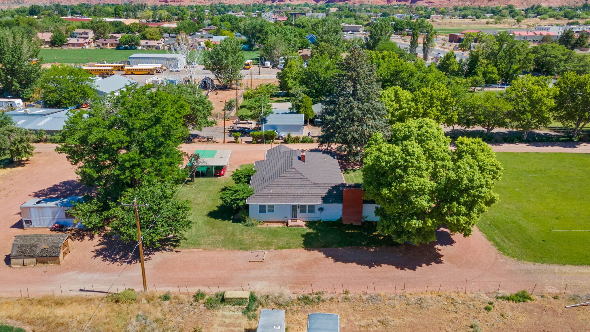 818 89a, Kanab, UT 84741 KANAB Commercial / Multifamily Land w house