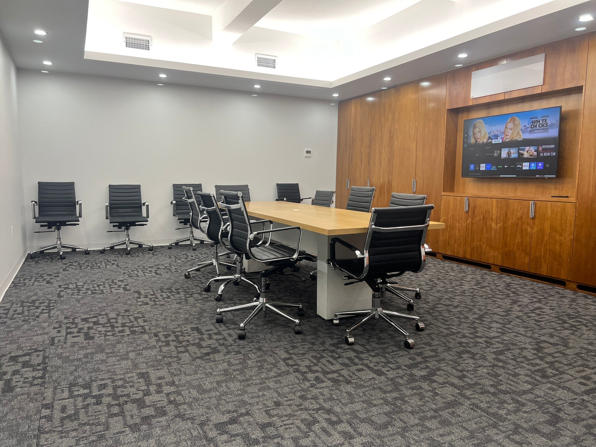 144 E 44th St, New York, NY for lease Interior Photo- Image 1 of 11