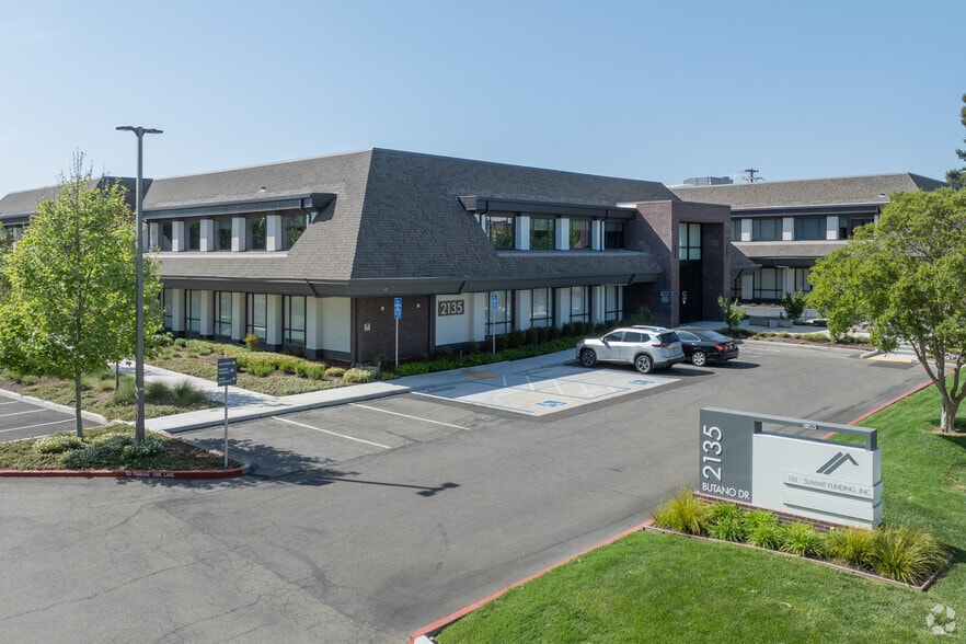 2135 Butano Dr, Sacramento, CA for lease - Building Photo - Image 2 of 8
