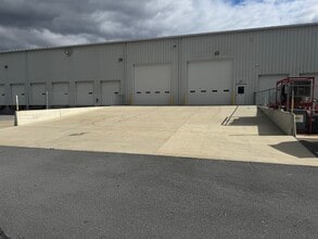 144 Western Maryland Pky, Hagerstown, MD for lease Interior Photo- Image 1 of 7