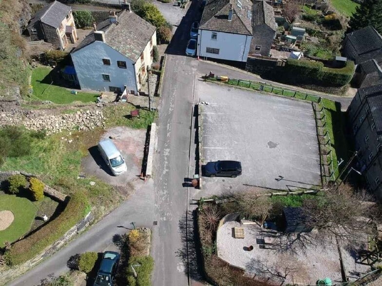 78 Old Rd, Tintwistle for sale - Building Photo - Image 2 of 9