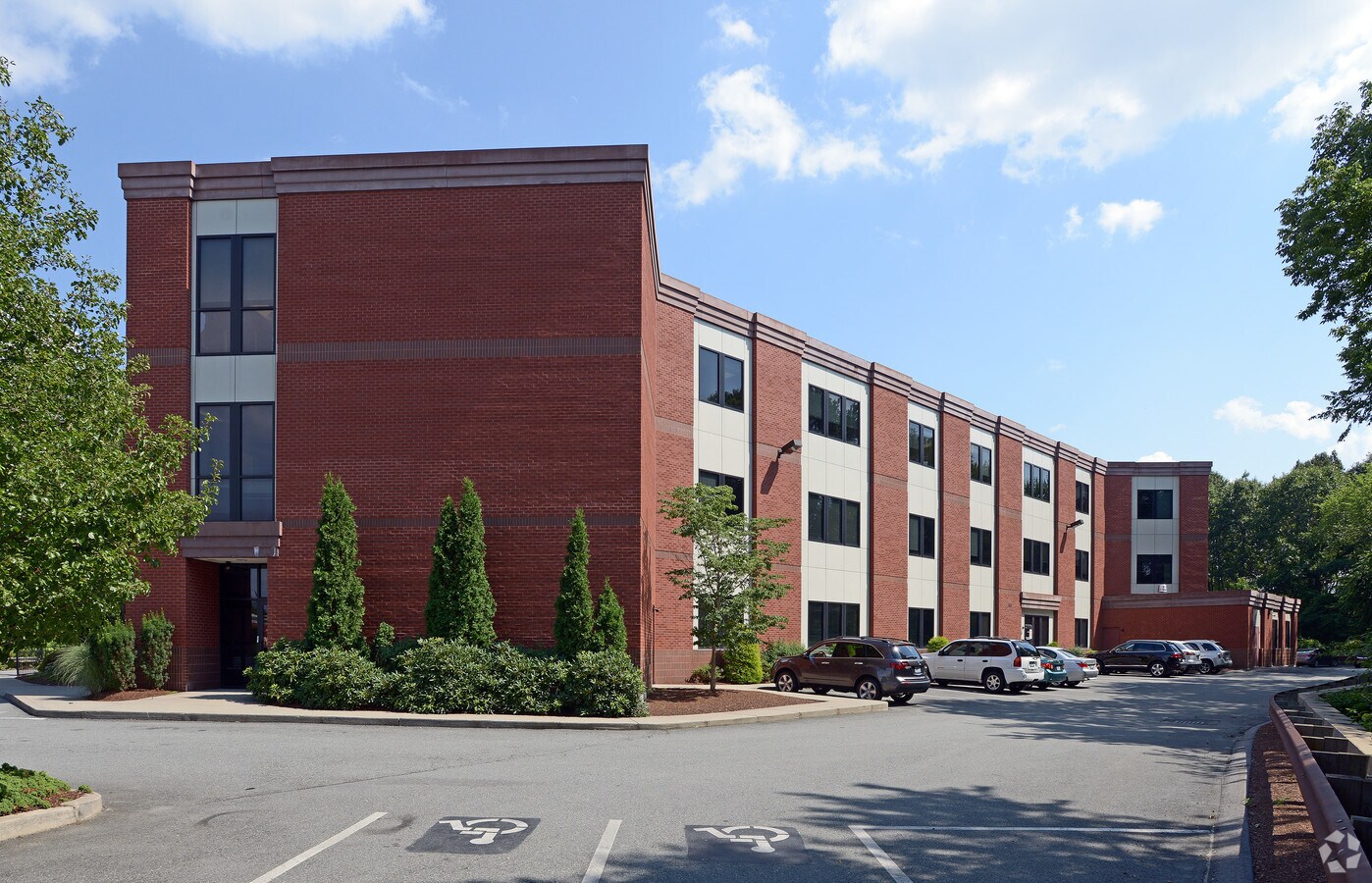 195 Collyer St, Providence, RI 02904