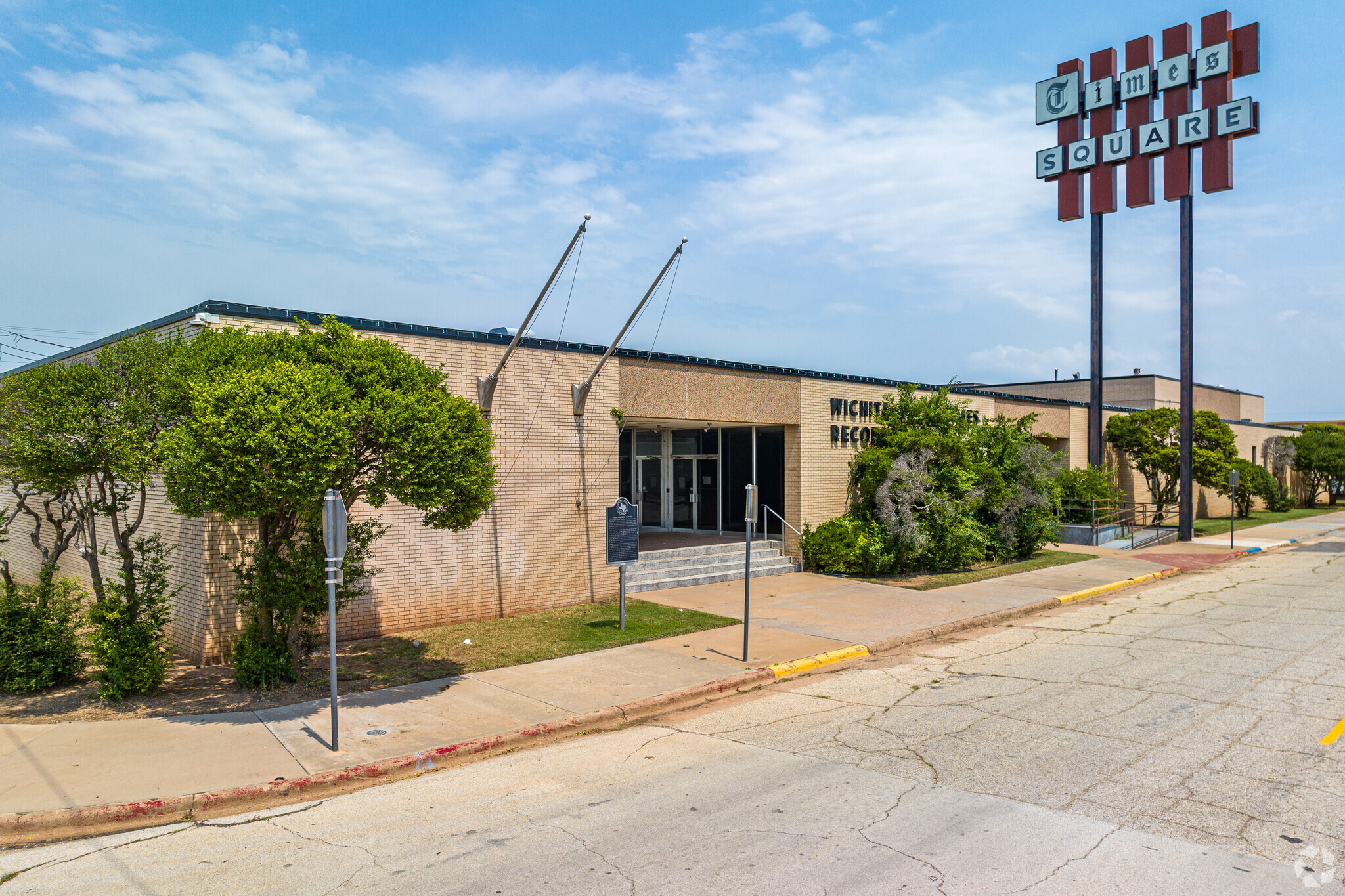 1301 Lamar St, Wichita Falls, TX for lease Primary Photo- Image 1 of 20