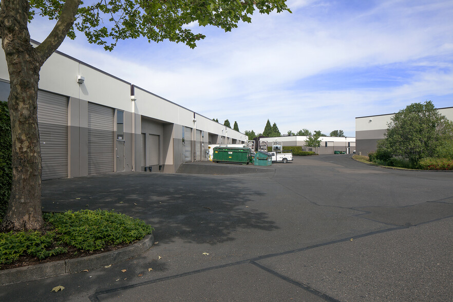 6110-6190 SW Arctic Dr, Beaverton, OR for lease - Building Photo - Image 2 of 12