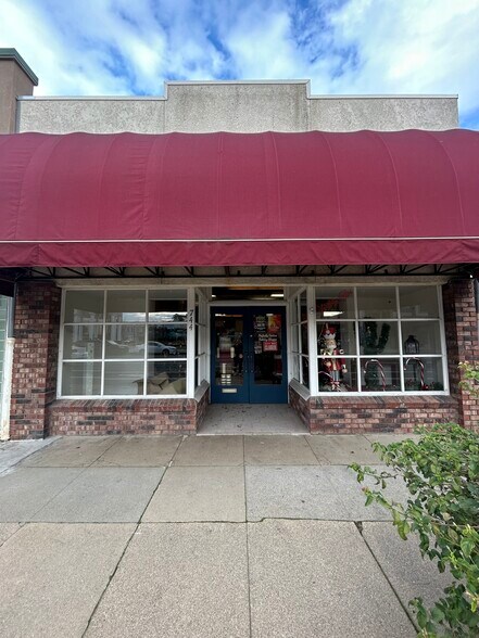 744 Main St, Red Bluff, CA for lease - Building Photo - Image 1 of 1