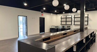 2959 E Chestnut Expy, Springfield, MO for lease Interior Photo- Image 1 of 6