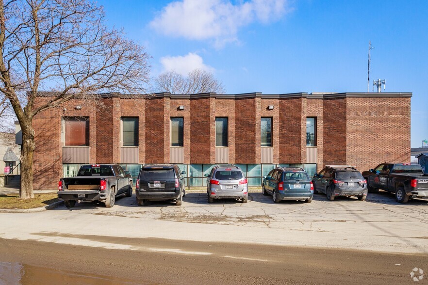 45 Boul Saint-Joseph, Lachine, QC for lease - Building Photo - Image 3 of 5