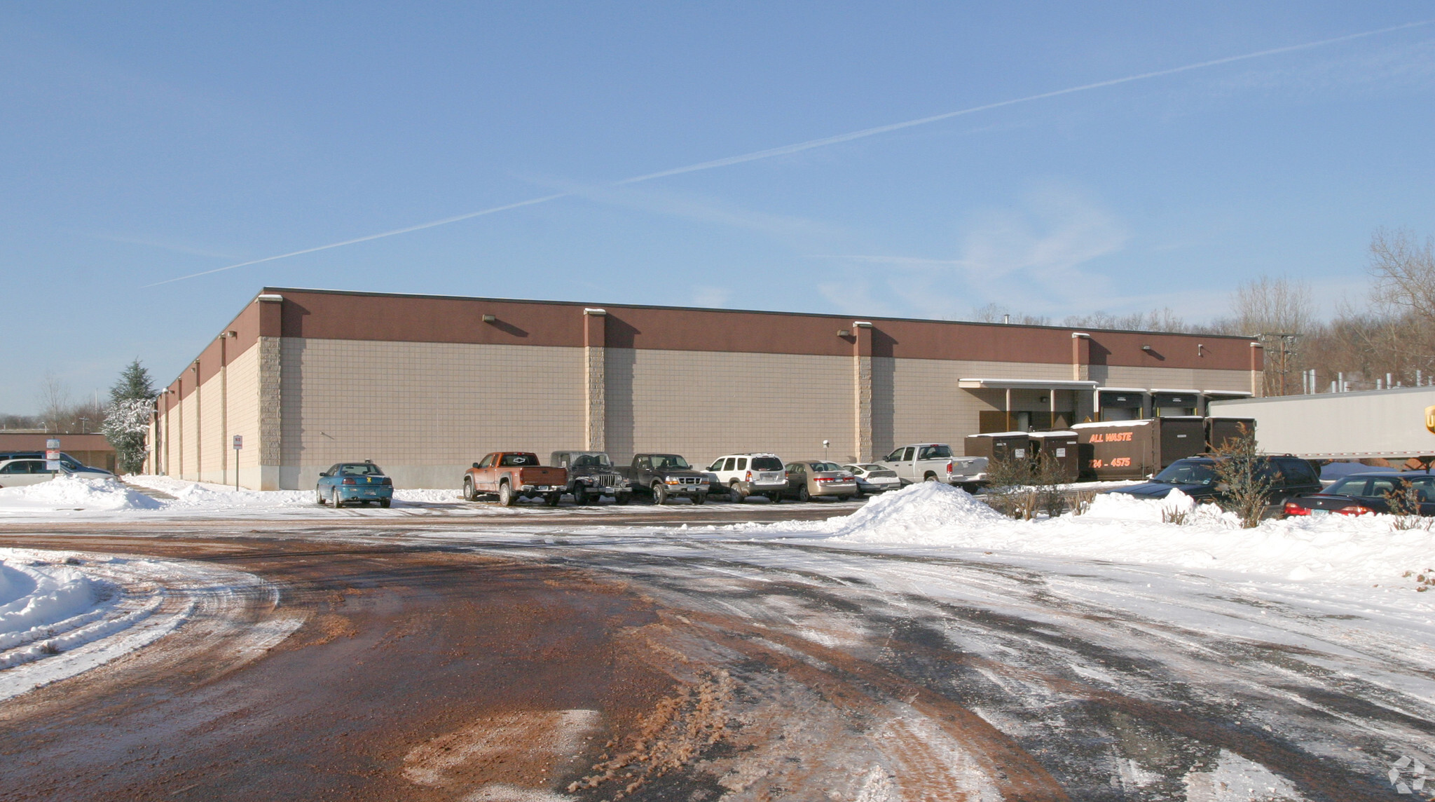 36 Holly Dr, Newington, Ct 06111 - Industrial For Lease 