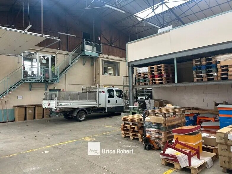 Flex in Villefranche-sur-Saône for sale - Interior Photo - Image 3 of 8