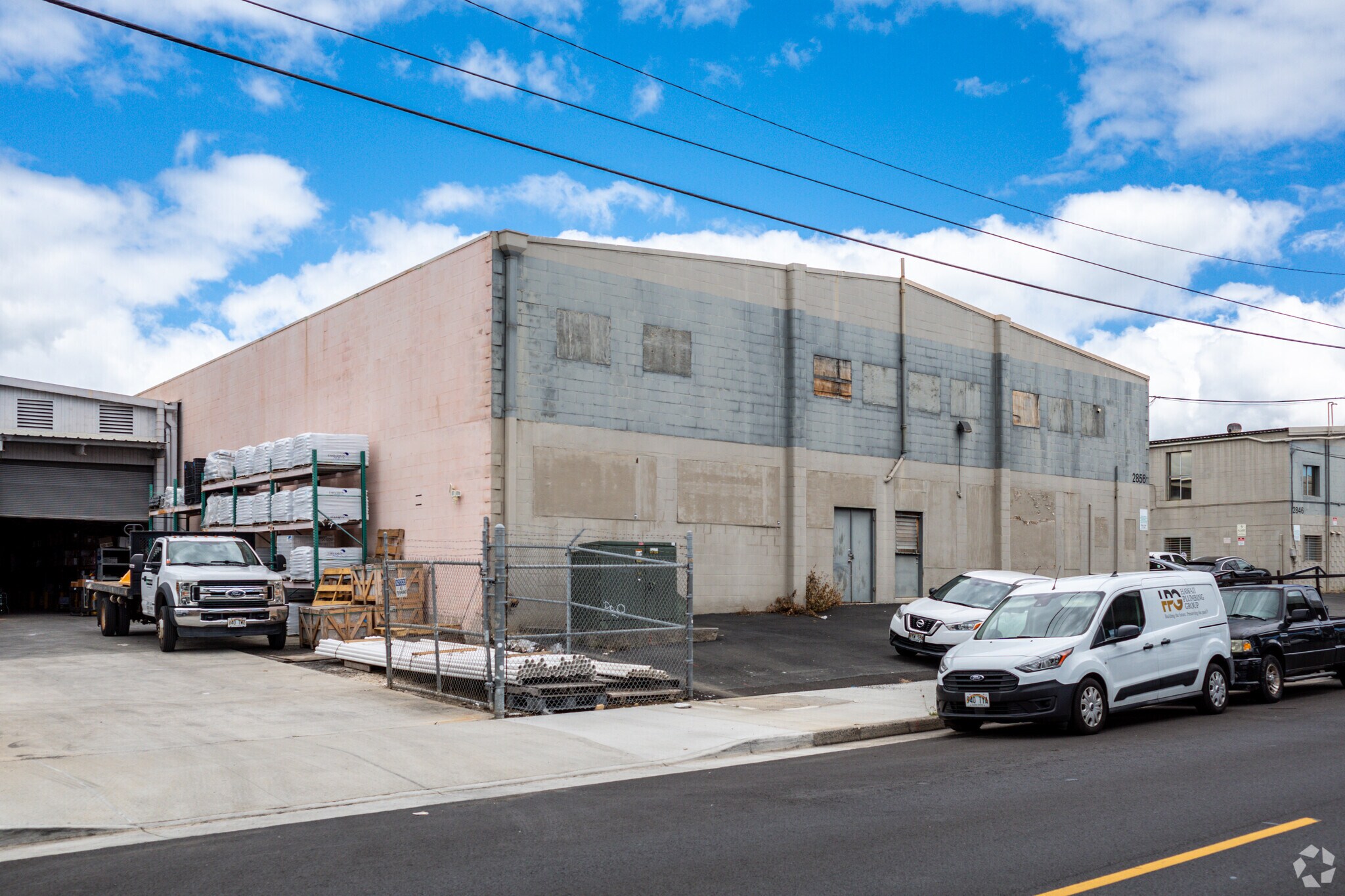 2856 Ualena St, Honolulu, HI for sale Primary Photo- Image 1 of 1