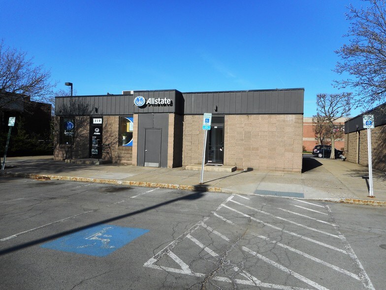 121 E Union St, Newark, NY for sale - Building Photo - Image 1 of 1