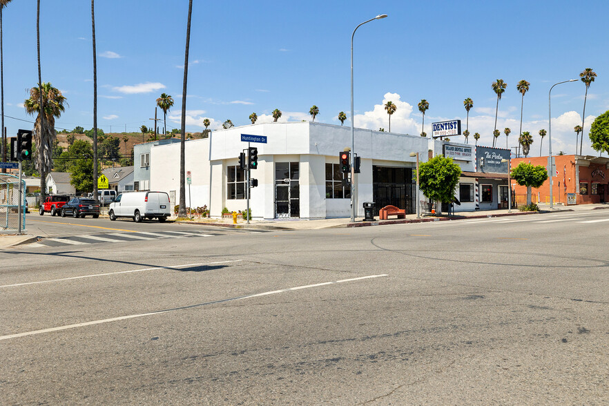 4973-4975 N Huntington Dr, Los Angeles, CA for sale - Building Photo - Image 1 of 20