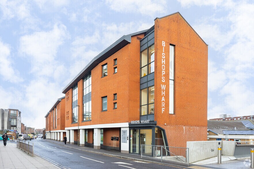 Walnut Tree Clos, Guildford for sale - Primary Photo - Image 1 of 1