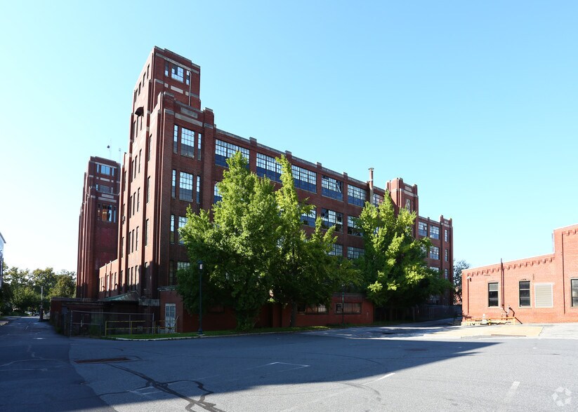 1001 Hill Ave, Wyomissing, PA for sale - Primary Photo - Image 1 of 1