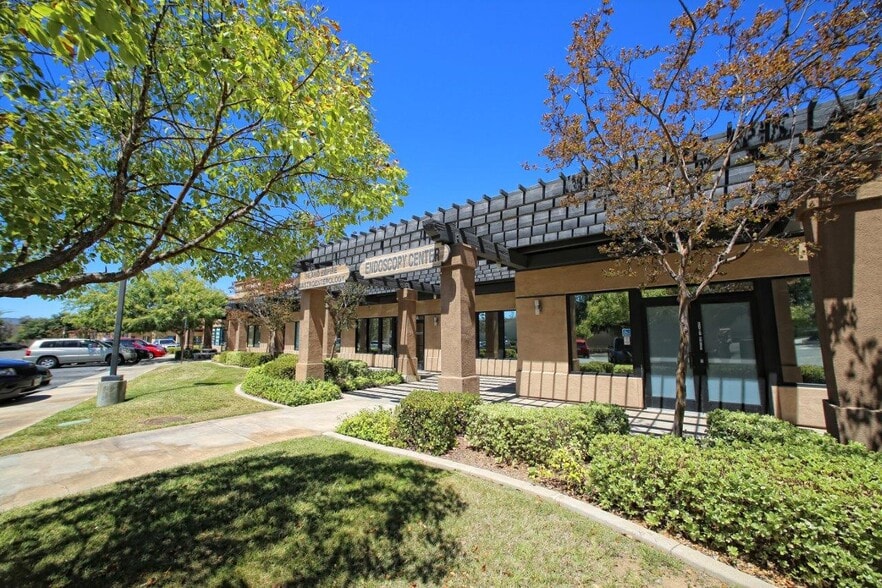 40414 California Oaks Rd, Murrieta, CA for lease - Building Photo - Image 3 of 3