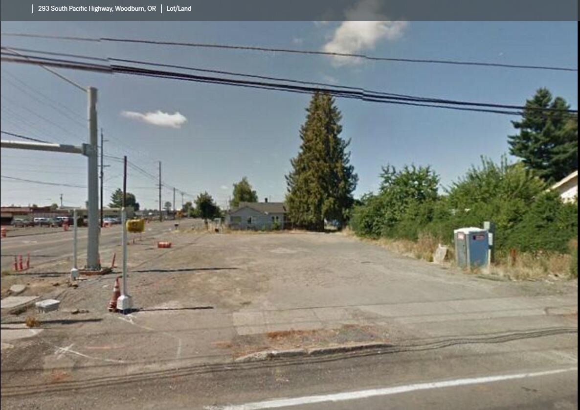 293 N Pacific Hwy, Woodburn, OR 97071