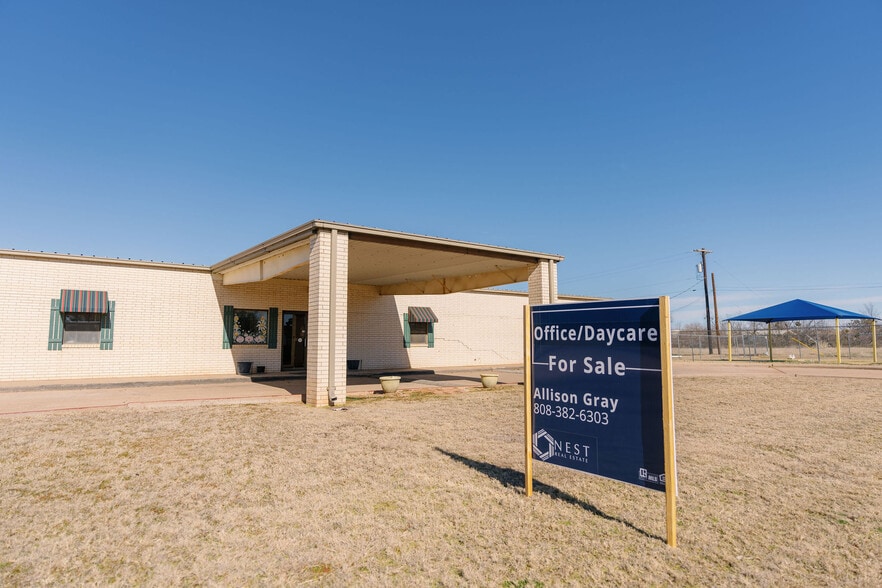 1522 Weeks St, Wichita Falls, TX for sale - Building Photo - Image 1 of 40