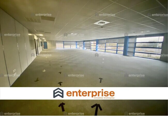 Location Bureaux 463 m²