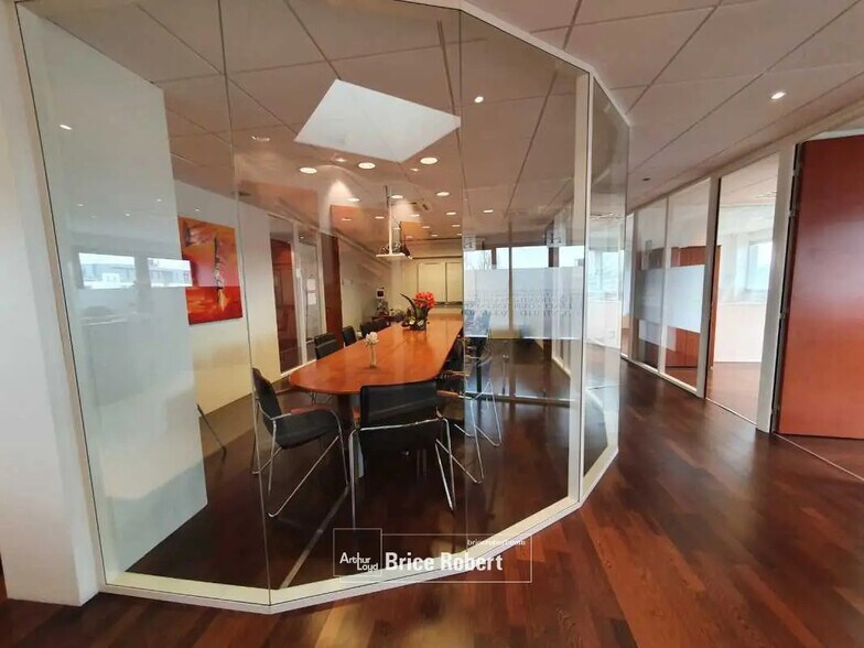 Office in Dardilly for sale - Building Photo - Image 1 of 13