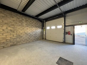 Flex in Épinay-sur-Seine for lease Building Photo- Image 2 of 6