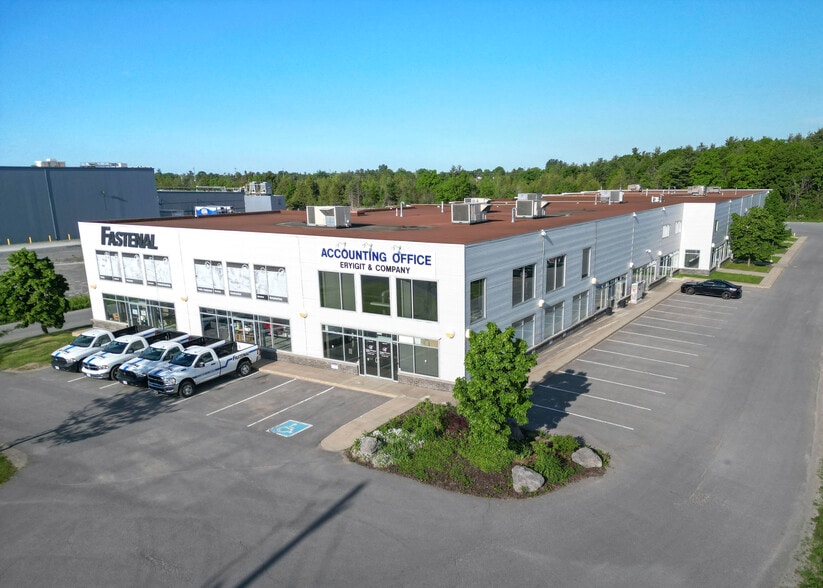 1225 Gardiners Rd, Kingston, ON for lease - Building Photo - Image 1 of 7