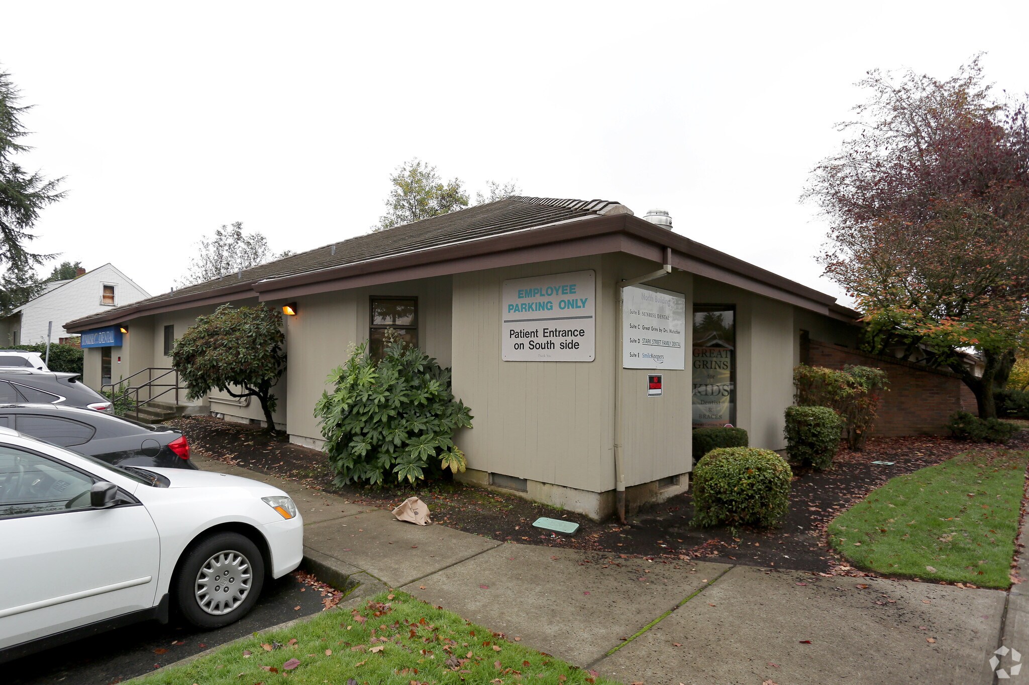 13908 SE Stark St, Portland, OR for sale Primary Photo- Image 1 of 1