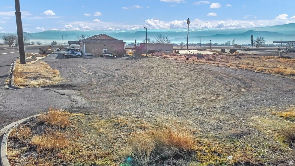20 W 1400 N, Richfield, UT for sale - Aerial - Image 2 of 6