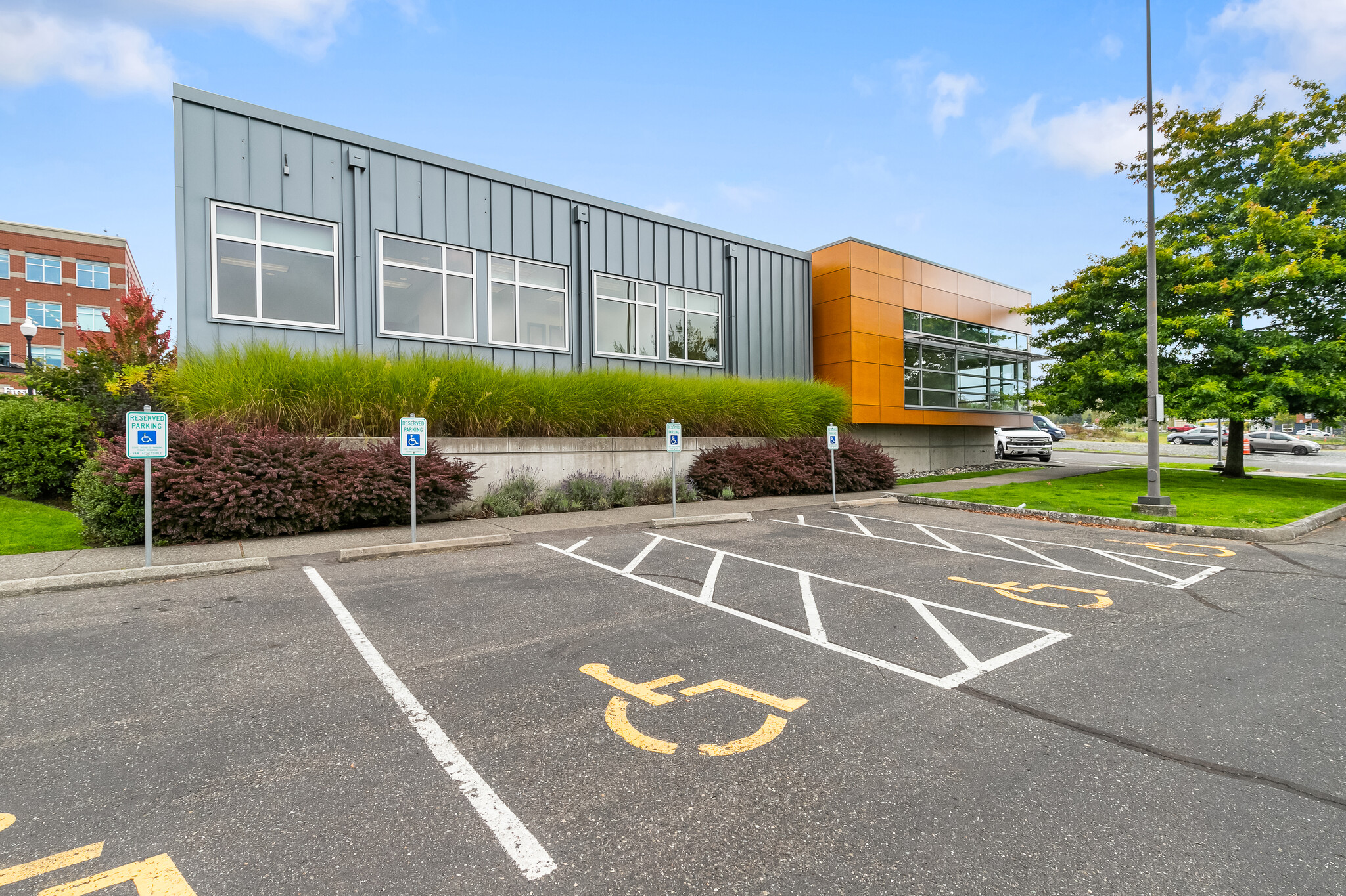 2210 Rimland Dr, Bellingham, WA for lease Building Photo- Image 1 of 40