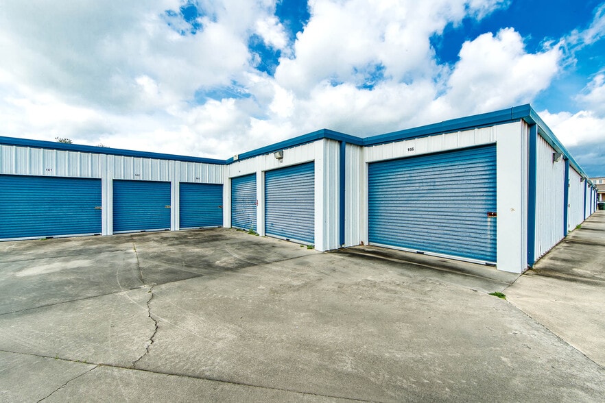 1133 Cottage Dr, Houma, LA for sale - Building Photo - Image 2 of 4