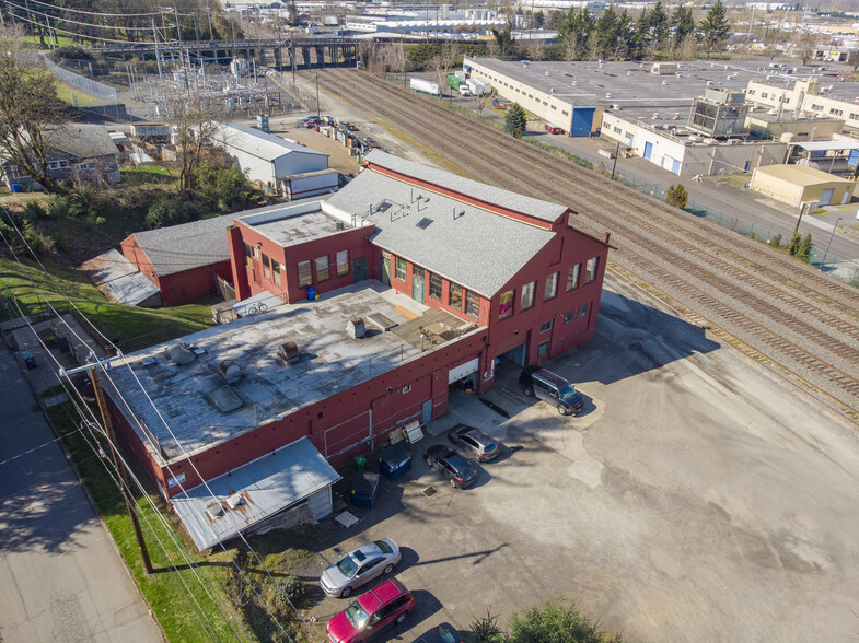 55 NE Farragut St, Portland, OR for lease - Building Photo - Image 3 of 7