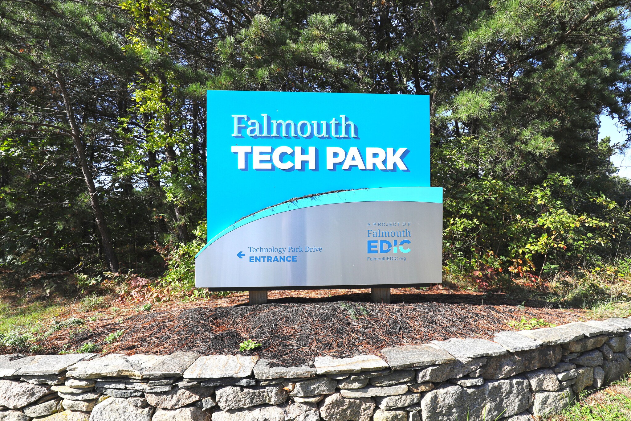 19 Research Rd, East Falmouth, MA 02536